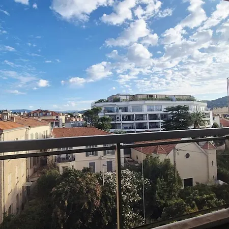 Beautiful 2-bedroom - Sea And View Apartamento